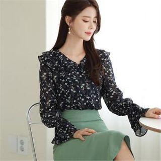 Tall Size Layered-collar Floral Print Blouse