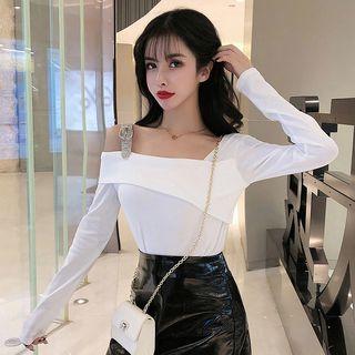 Rhinestone Cold-shoulder Long-sleeve T-shirt