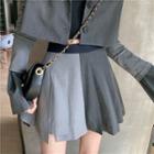 Plain Cropped Blazer / Color-block Pleated Skirt