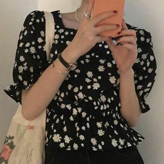 Puff-sleeve Floral Cropped Blouse Black - One Size