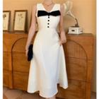Sleeveless Two-tone Slim-fit Dress