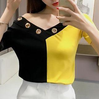 Eyelet Color Block V-neck Short-sleeve T-shirt