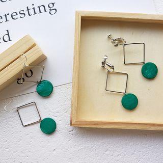 Scallop Disc & Square Dangle Earring