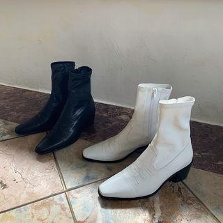 Stitched High-heel Booties