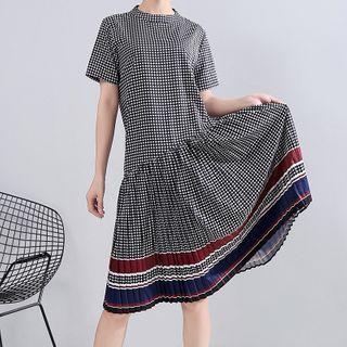 Short-sleeve Plaid Paneled Midi A-line Dress As Shown In Figure - One Size