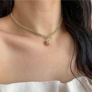 Faux Pearl Rhinestone Choker White Faux Pearl - Gold - One Size