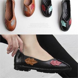 Foliage-patch Genuine-leather Flats