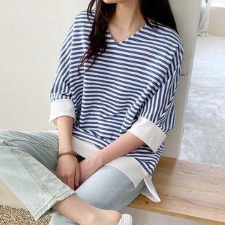V-neck Stripe Oversize T-shirt