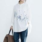 Long-sleeve Embroidered Buttoned Top