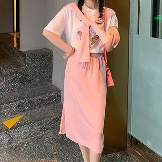 Set: Elbow-sleeve Printed T-shirt + Midi Skirt