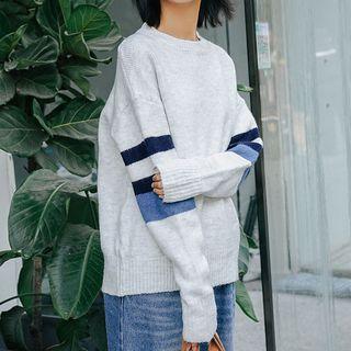 Stripe Long-sleeve Knit Top Light Gray - One Size