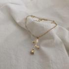 Rose Pendant Necklace Gold - One Size