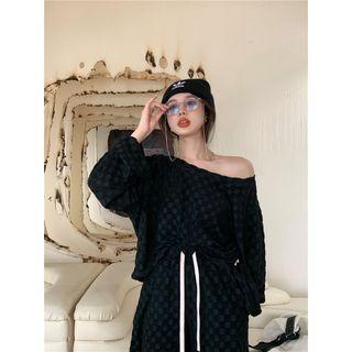 Long-sleeve Checkerboard T-shirt / Wide-leg Shorts