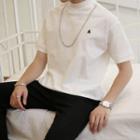 Short-sleeve Mock-neck Lettering T-shirt