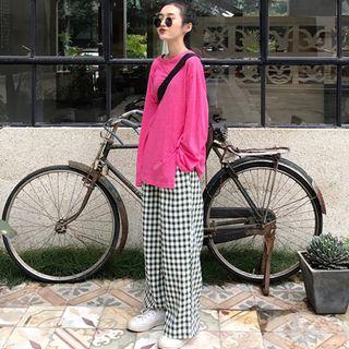 Long-sleeve T-shirt / Plaid Wide Leg Pants