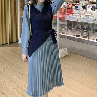 Set: Long-sleeve Midi Dress + Irregular Hem Knit Vest