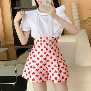 Short-sleeve Ruffled Plain Top / Heart Print Shorts