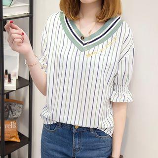 V-neck Pinstripe Short-sleeve Top