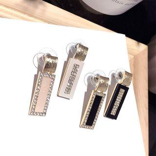 Mismatch Rhinestone Earring