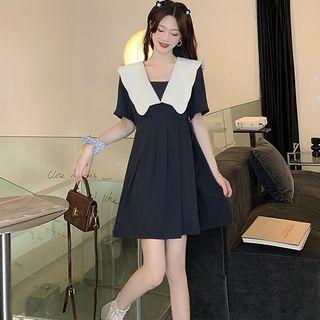 Short-sleeve Peter Pan Collar Accordion Pleat Dress