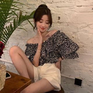 Elbow-sleeve Floral Top Floral - Black - One Size