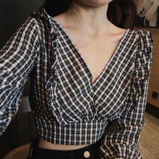 Long-sleeve Plaid V-neck Open-back Blouse