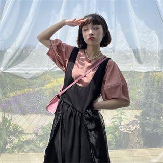 Puff-sleeve T-shirt / Midi Overall Dress