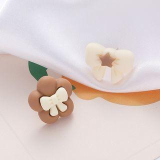 Bow Asymmetrical Alloy Earring Stud Earring - 1 Pair - S925 Silver Stud - Khaki & White - One Size