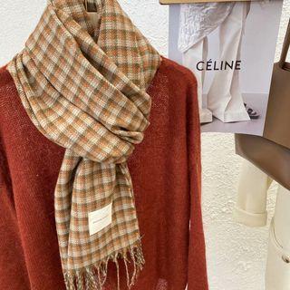 Applique Plaid Yarn Fringed Shawl