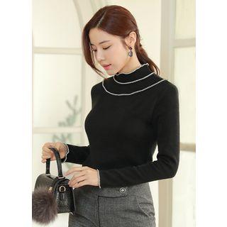 Mock-neck Lettuce-edge Piped Top