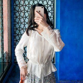 Lace-cuff Pintuck Blouse / Floral Print Midi A-line Skirt