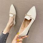 Pointy Cross Bar Flats