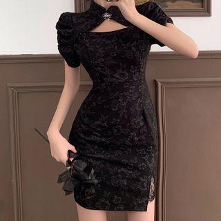 Short-sleeve Cutout Lace Mini Sheath Dress