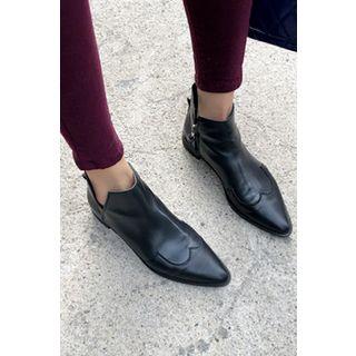 Pointy-toe Slit-side Ankle Boots