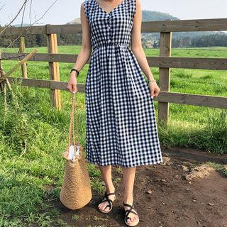 V-neck Gingham Long Dress With Belt