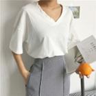 Ruffled V-neck Elbow Sleeve T-shirt