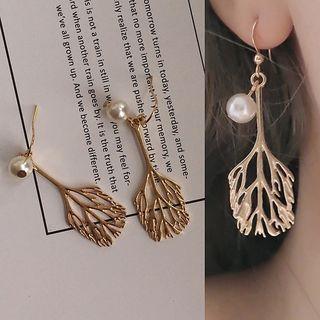 Faux Pearl Branches Dangle Earring