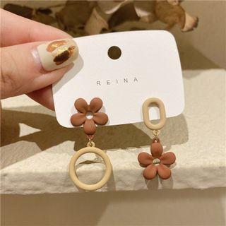 Flower Asymmetrical Alloy Dangle Earring 1 Pair - Cameo Brown & Beige - One Size