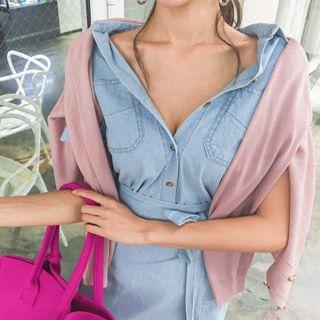 Short-sleeve Dual-pocket Denim Shirt