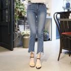 Cutout Fringe-hem Washed Jeans