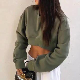 Plain Cropped Round Neck Sweatshirt