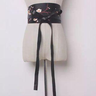 Flower Embroidered Corset Belt