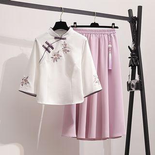 3/4-sleeve Flower Embroidered Hanfu Top / Midi A-line Skirt