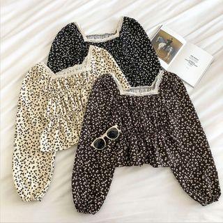 Floral Square-neck Lace Long-sleeve Blouse