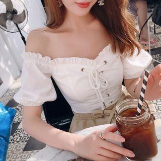 Off-shoulder Strap Cropped Shirt