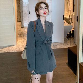 Loose-fit Blazer With Sash / High-waist Dress Shorts