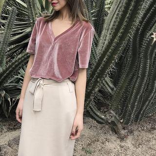 Short Sleeve V-neck Velvet T-shirt