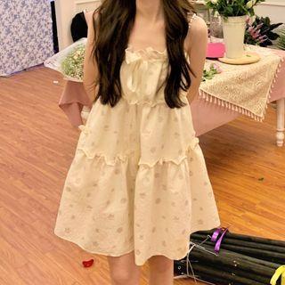 Sleeveless Ruffled Trim Dress