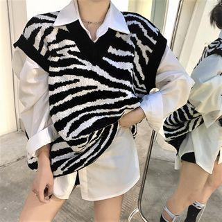 Zebra-print Knit Vest / Plain Blouse
