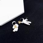 Non-matching Acrylic Astronaut & Star Earring Astronaut - One Size